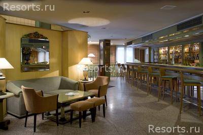 NH Gran Hotel 12